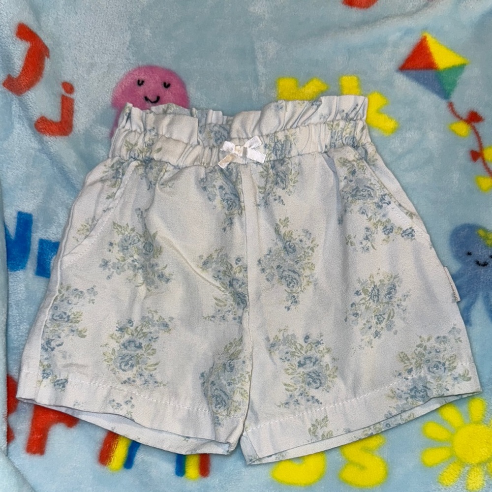 Shabby Chic Floral Kids Shorts - White and Blue